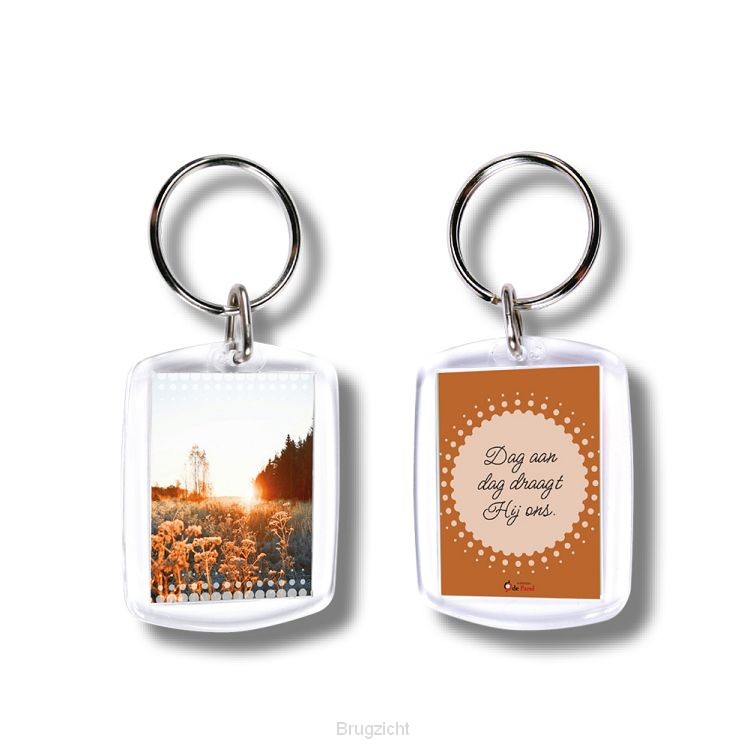 Sleutelhanger dag aan dag draagt Hij ons
