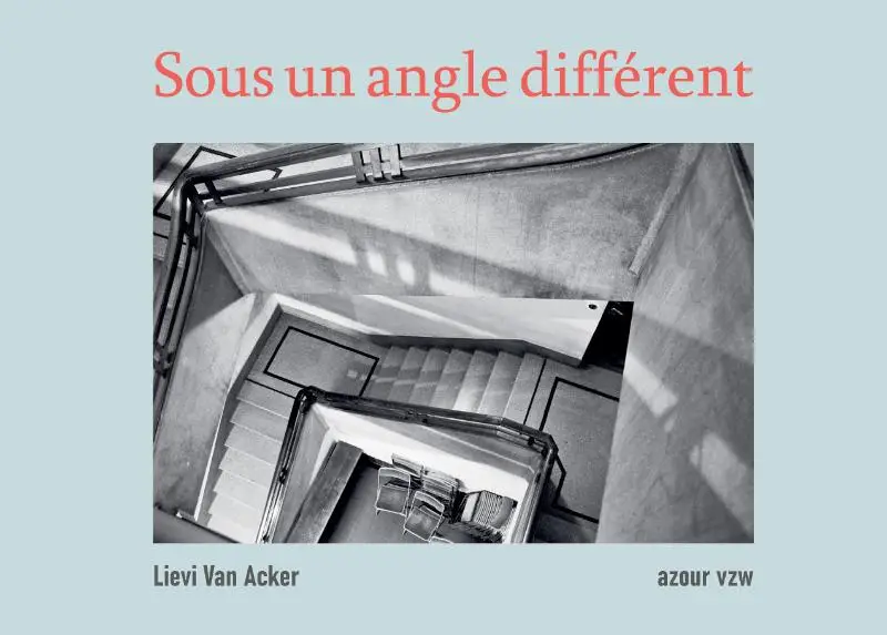 Sous un angle différent